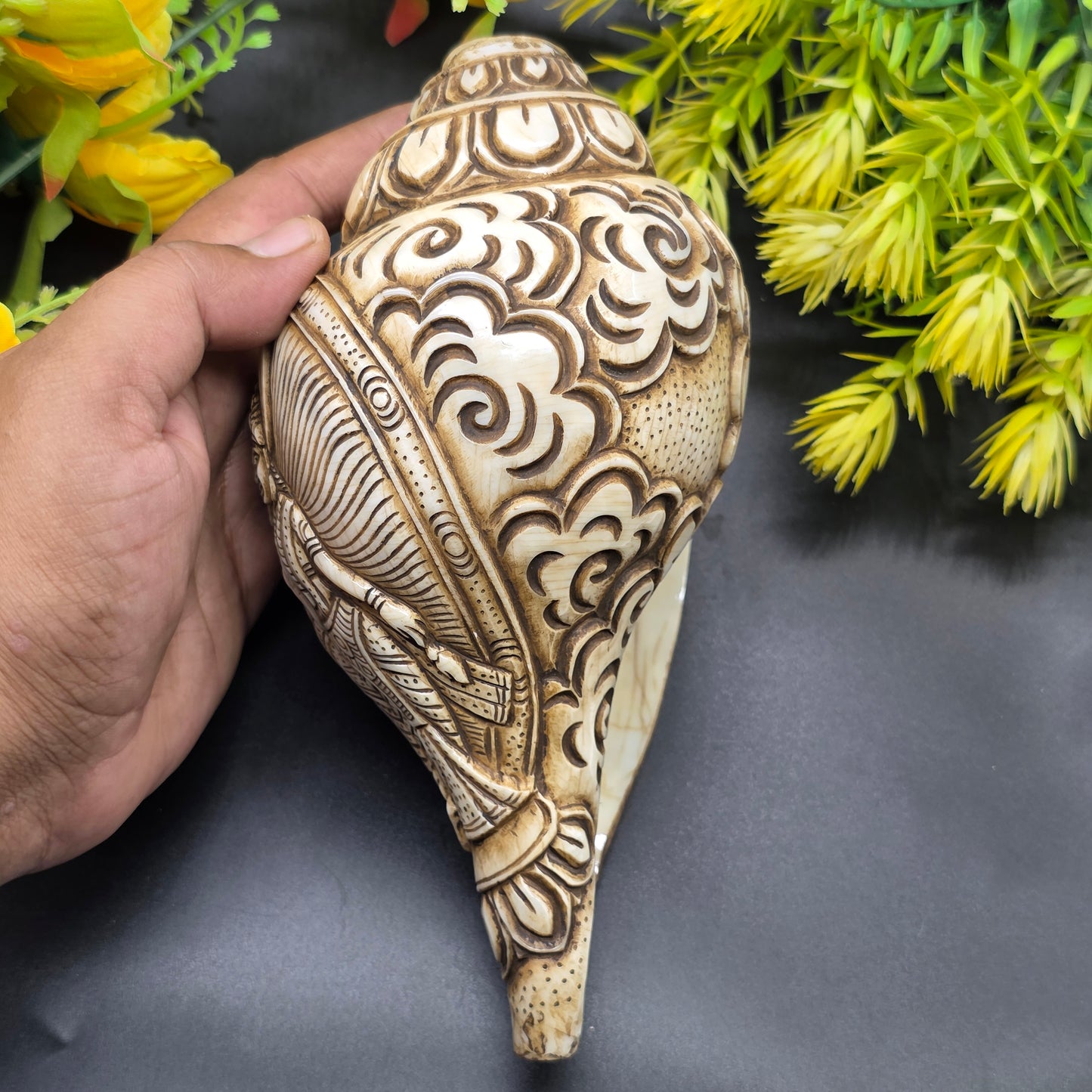 Vamavrati / Blowing Shankh With Beautiful Crafted Lord Radha Krishna Big Size