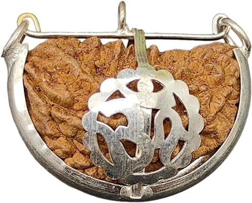 Ek Mukhi Kaju One Face Half Moon Shape Rudraksha With Silver Om Pendant 28-30mm