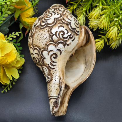 Vamavrati / Blowing Shankh With Beautiful Crafted Lord Ganesha Big Size